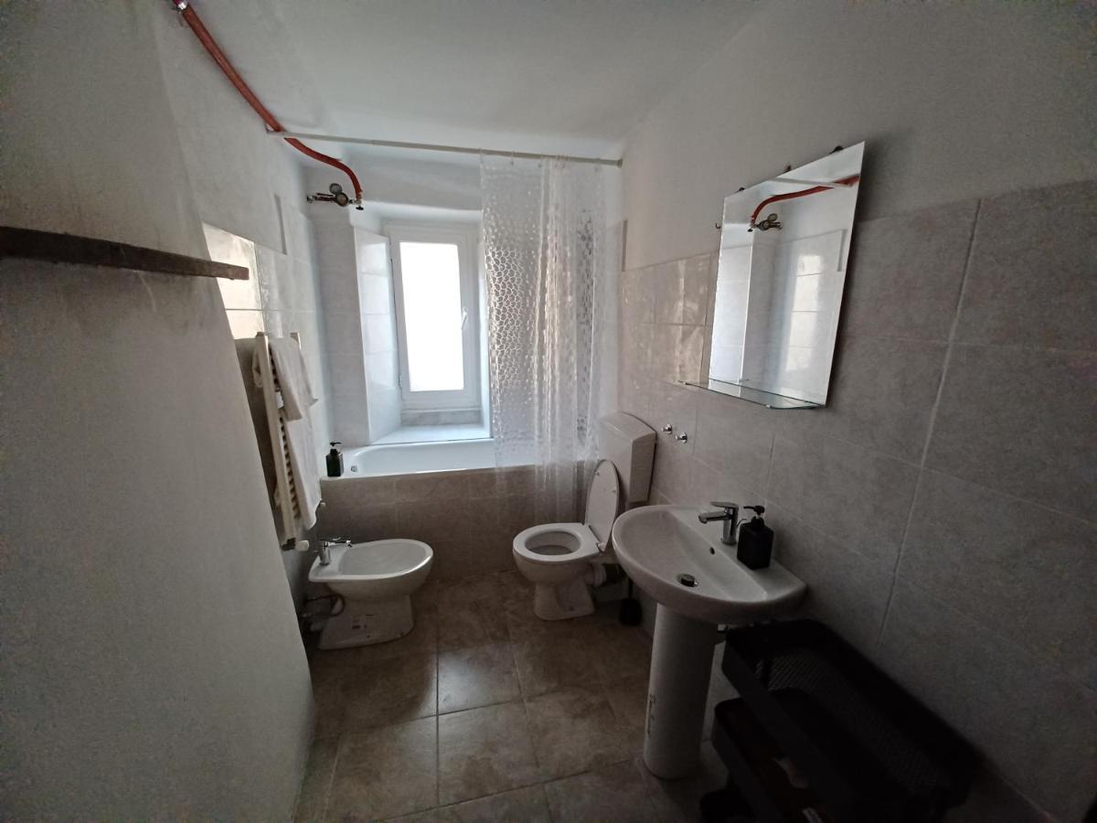 La Graziosa Del Carmine Apartment เจนัว ภายนอก รูปภาพ