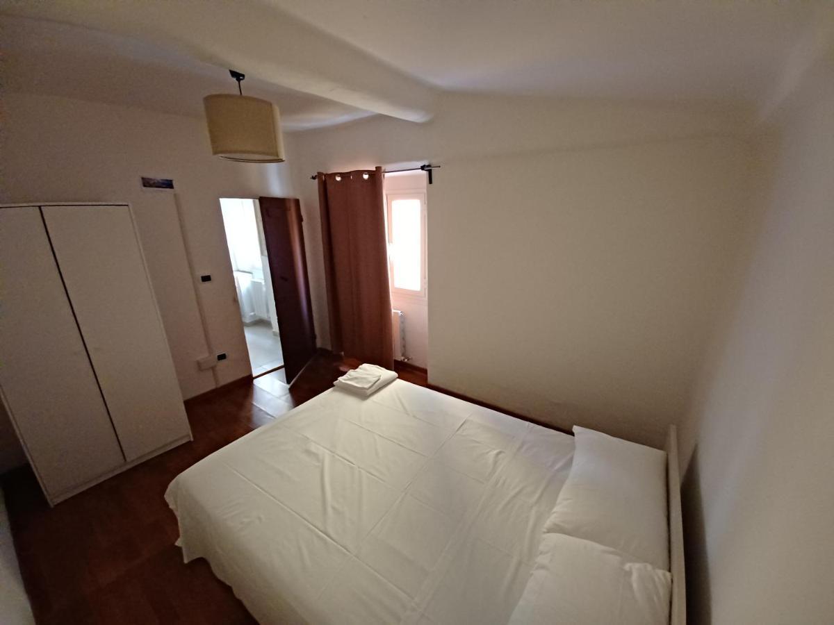 La Graziosa Del Carmine Apartment เจนัว ภายนอก รูปภาพ